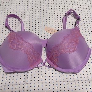 NWT Victoria’s Secret Bombshell Adds 2 Cup Bra size 32C